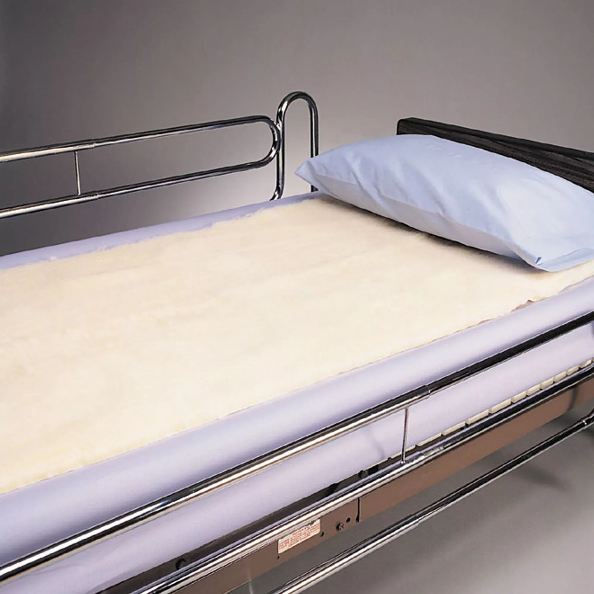 Skil Care Synthetic Sheepskin Pad